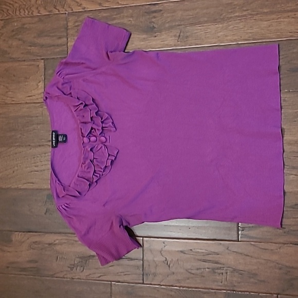 💥3for$12💥 Lane Bryant plum colored ribbed top with ruffled neckline size 18/20 - Picture 1 of 4